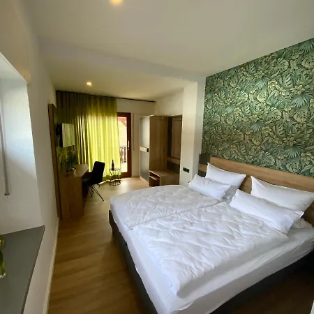 Szálloda Kirchhoff *